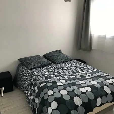 Apartment Couchant Radieux 2 Pieces 4 Personnes Vue *